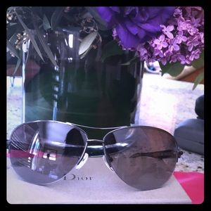 DIANE VON FURSTENBERG AVIATOR SUNGLASSES